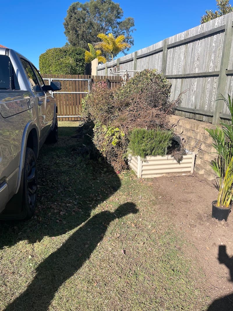 Bee's Rubbish Removal Fraser Coast rubbish removal work in Point Vernon