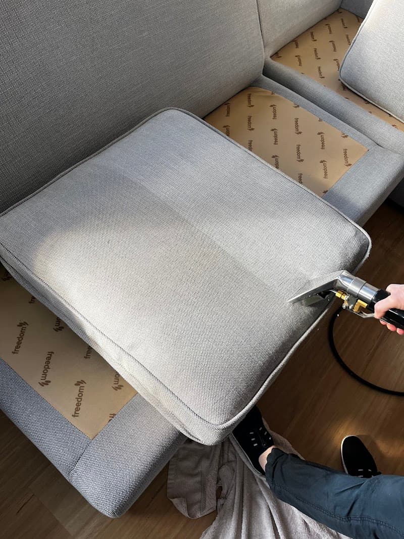 Bellamy's Carpet Cleaning & Pest Control carpet cleaning work in Thornlands