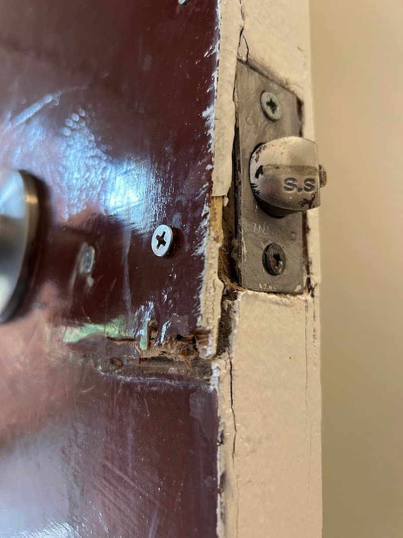Bells Locksmiths - 24 hours Emergency Locksmith! Shop Open Business hours. locksmith work in Woolloomooloo