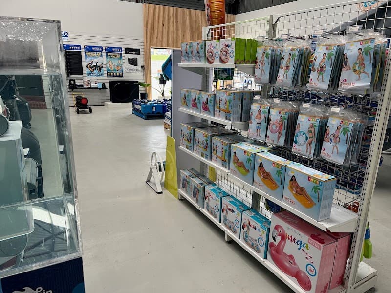 Bendigo Pool Shop pool maintenance work in Golden Square