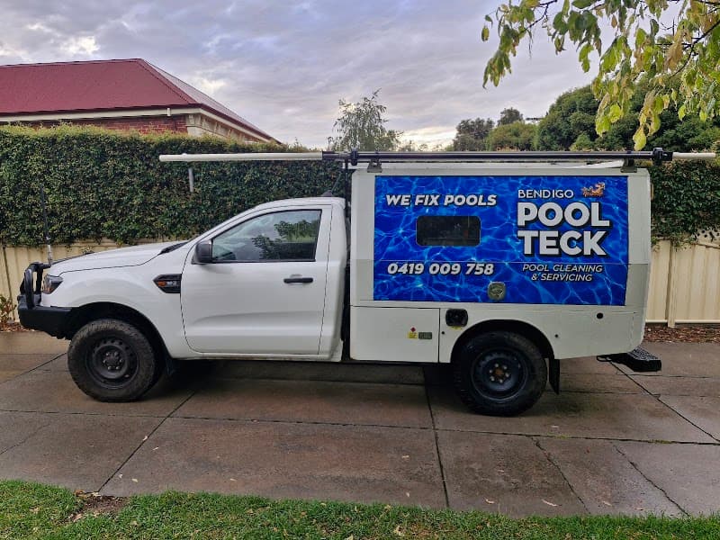 Bendigo Pool Teck pool maintenance work in Eaglehawk