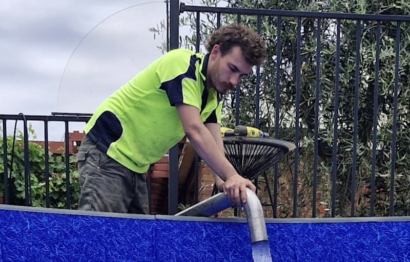 Bendigo Pool Teck pool maintenance work in Eaglehawk