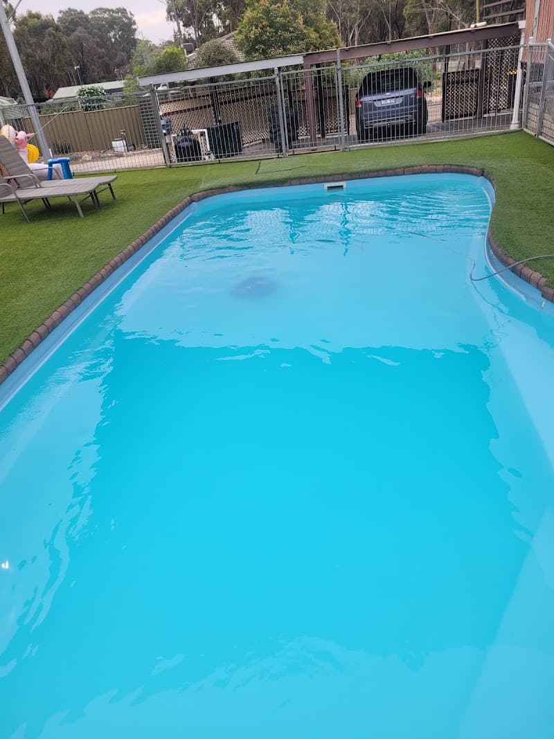 Bendigo Pool Teck pool maintenance work in Eaglehawk