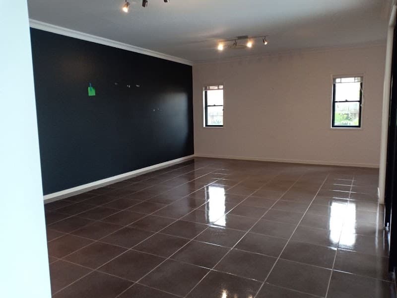 Ben's Cleaning | Bond Cleaning | Builder Cleaning I Spring Cleaning | Window Cleaning | Office Cleaning I Townsville carpet cleaning work in Gulliver