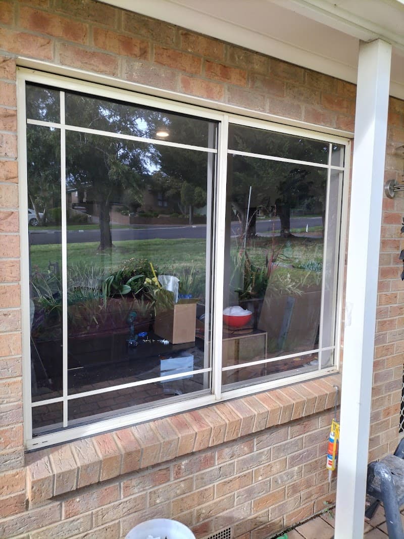 Best Glass Bendigo glass & glazier work in Flora Hill