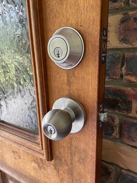 BH Lock & Security locksmith work in Oakhurst