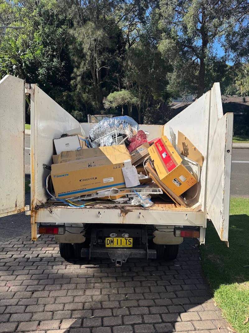 Big Red Bins rubbish removal work in Warriewood