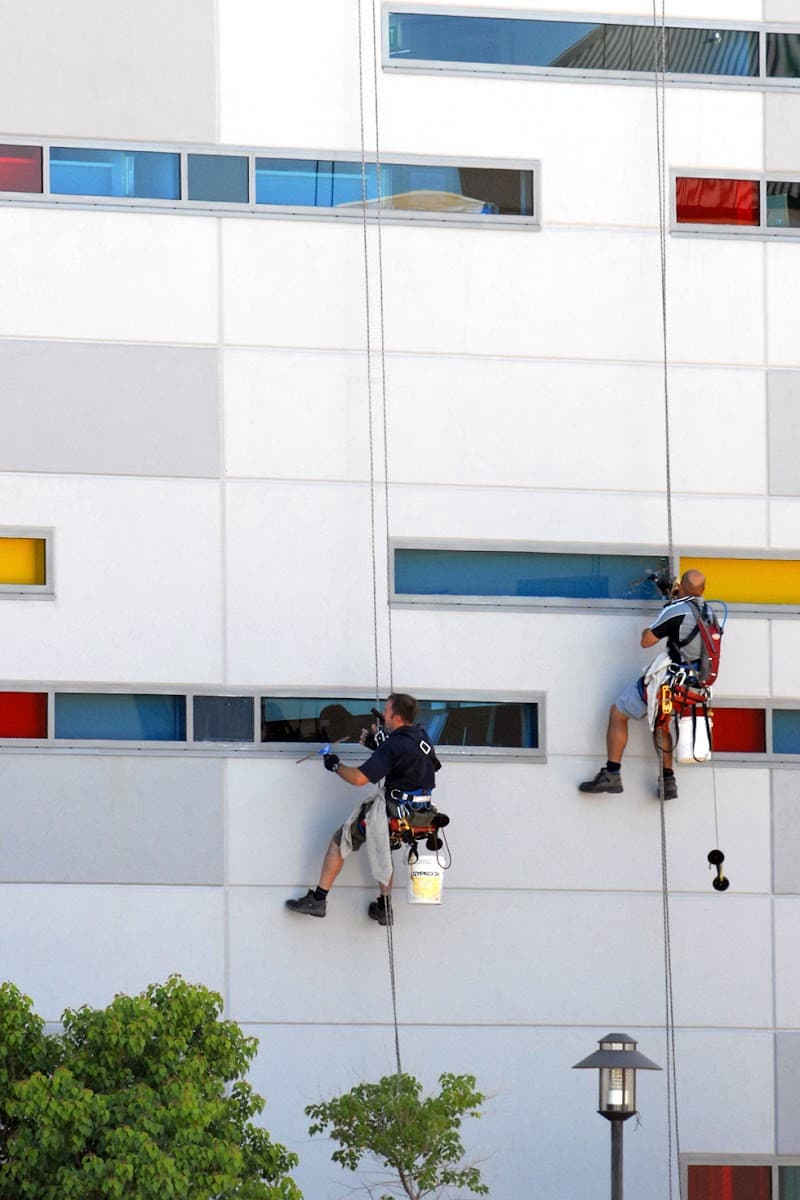 Big Red Window Cleaning gutter cleaning work in Thornlands