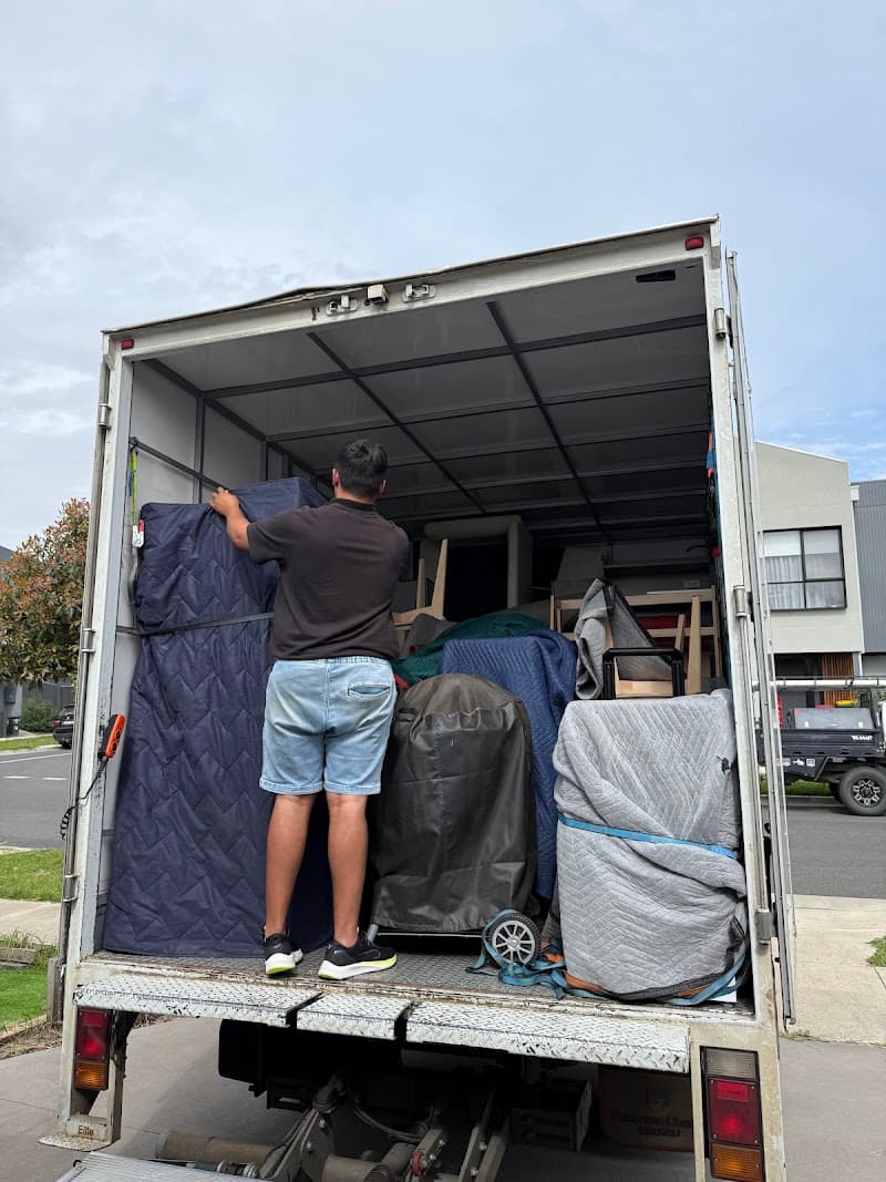 Big Stuff Movers - Removalists Melbourne removalist work in Melbourne