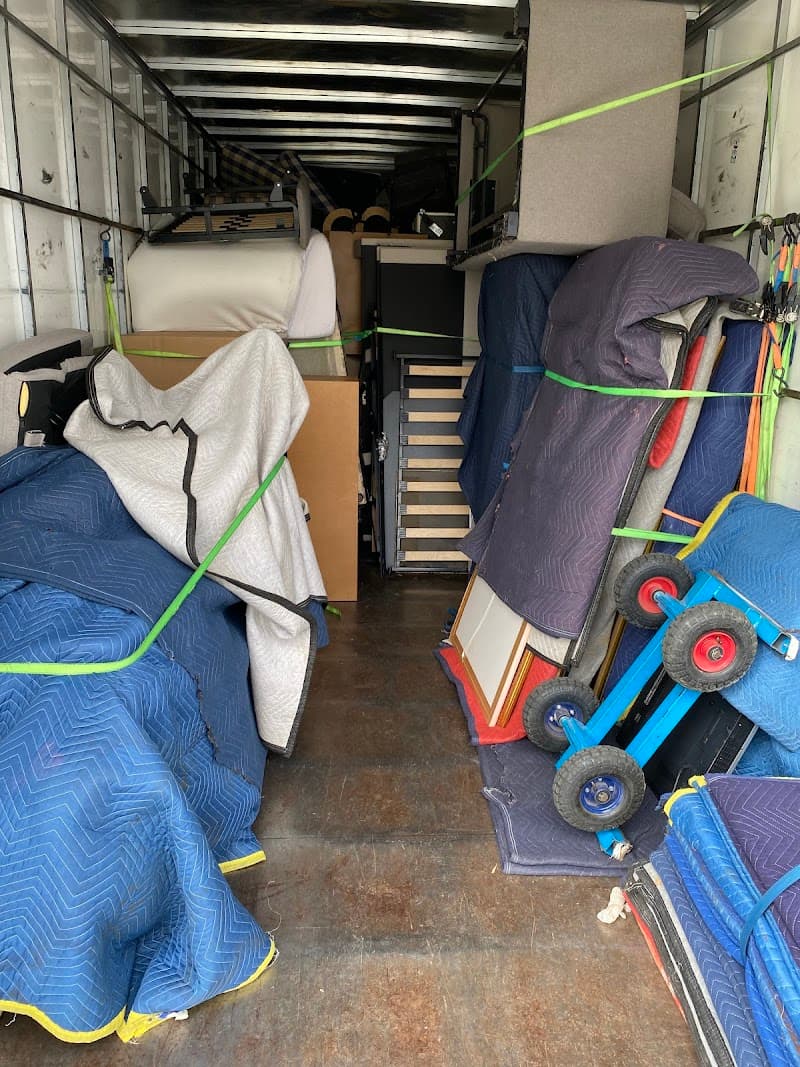 Big Stuff Movers - Removalists Melbourne removalist work in Melbourne