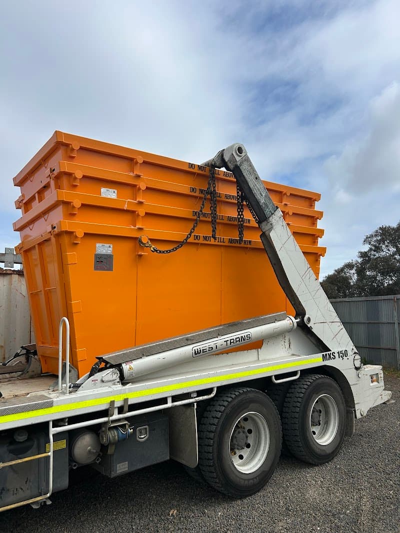 Bin Hire Melbourne rubbish removal work in Preston