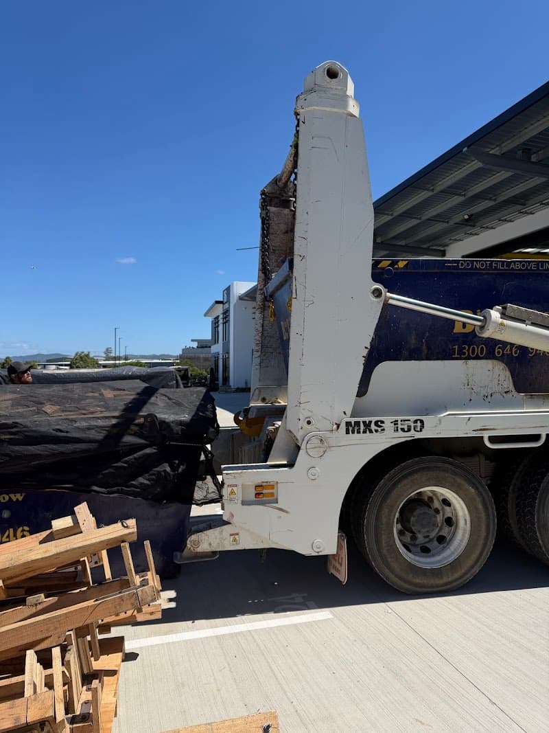Bin It Now - Skip Bin Hire rubbish removal work in Luscombe