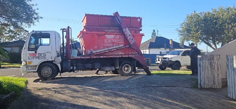 Bins Express rubbish removal work in Merrylands West