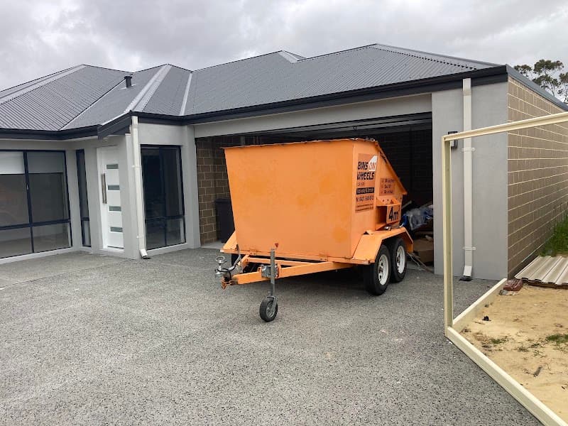 Bins on Wheels for Hire rubbish removal work in Middle Swan