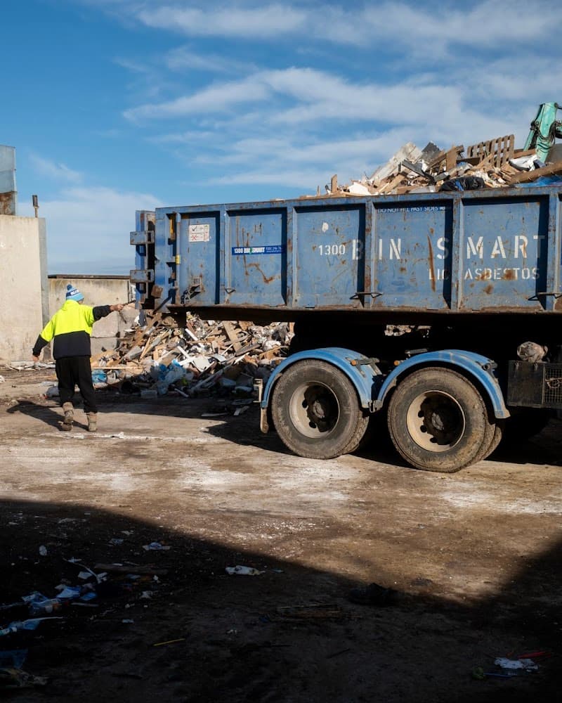BinSmart: Skip Hire | Mornington Peninsula | Fast Reliable Hire rubbish removal work in Hastings