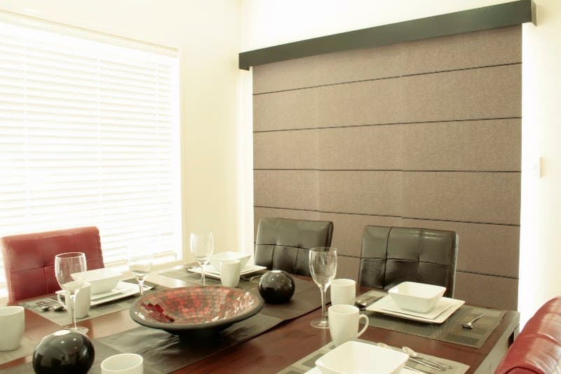 Blades & Shades curtains & blinds work in Dundowran
