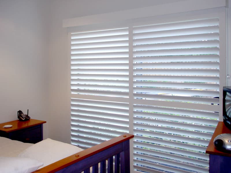Blades & Shades curtains & blinds work in Dundowran