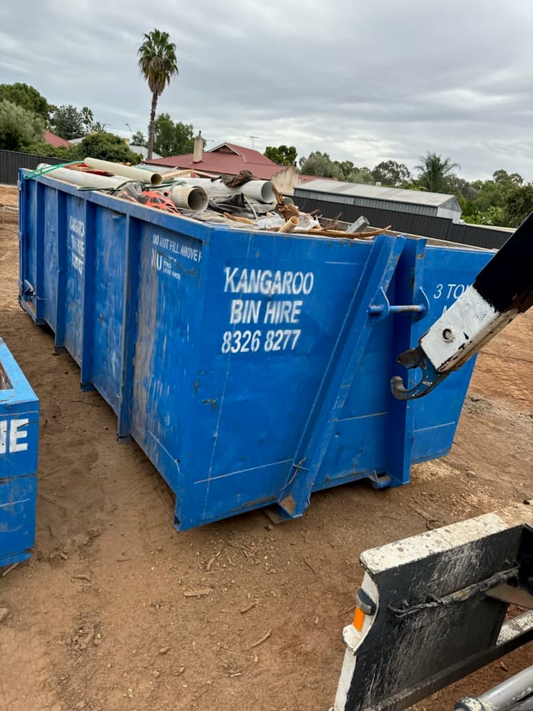 Blue Bins Waste Pty Ltd (Blue Bins) rubbish removal work in North Plympton
