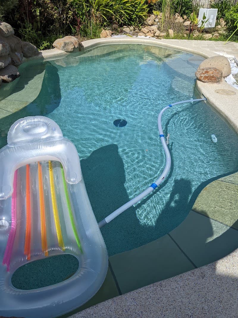Blue Zebra Pools pool maintenance work in Vincent