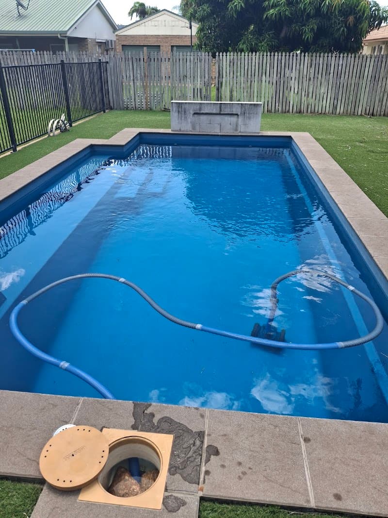 Blue Zebra Pools pool maintenance work in Vincent