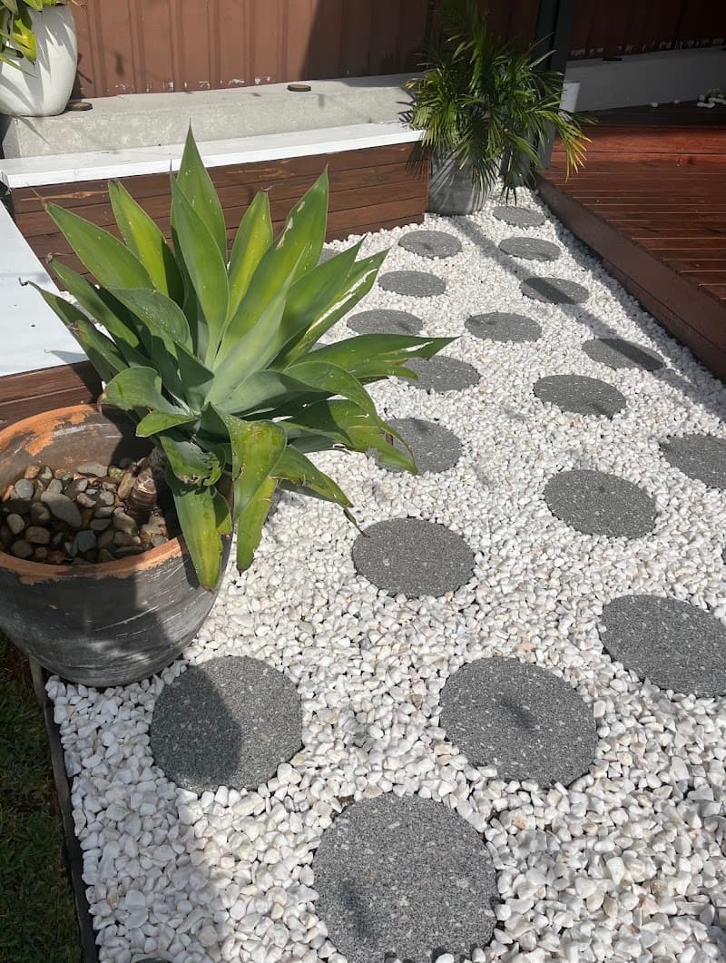 BlueWave Landscaping and Lawncare landscaping work in Miranda