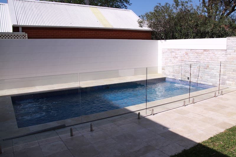 Blueys Pool Service pool maintenance work in Caringbah South