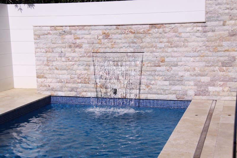Blueys Pool Service pool maintenance work in Caringbah South