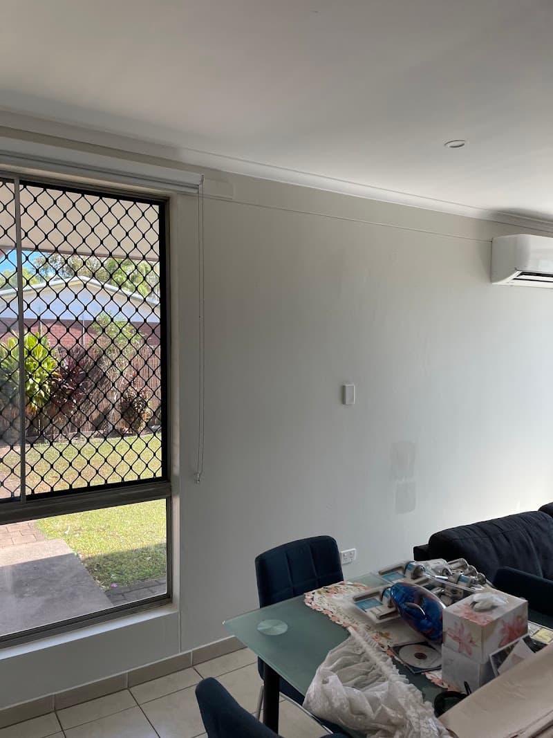 Bond Cleaner Darwin northern territory gutter cleaning work in Nakara