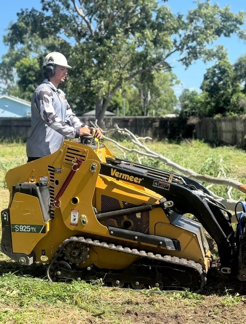 Bracky’s Trees tree services work in Garbutt