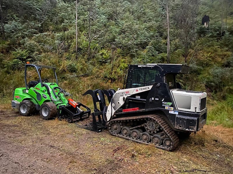 Bradsworth Tree Services & Contracting tree services work in East Albury