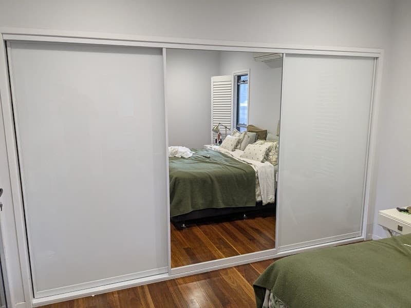 Breeze Glass glass & glazier work in Eatons Hill