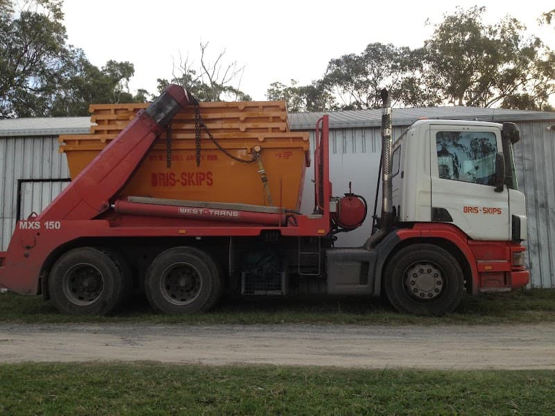 Bris-Skips rubbish removal work in Alderley