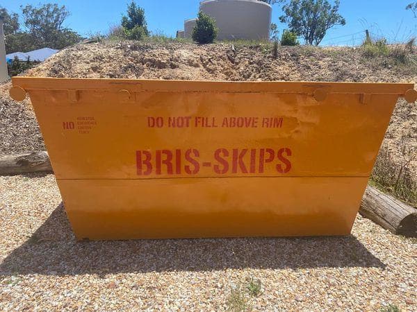 Bris-Skips rubbish removal work in Alderley