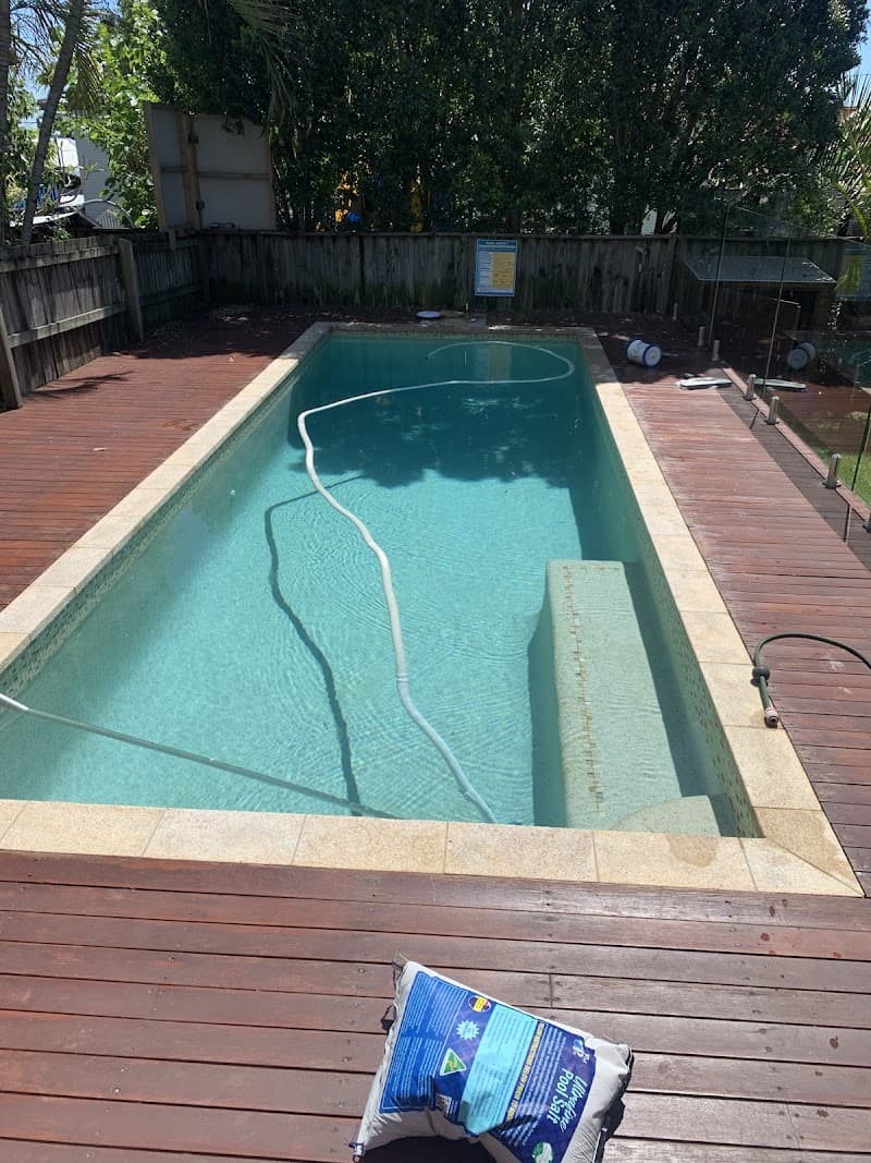 Brisbane Pool Care pool maintenance work in Mount Gravatt East