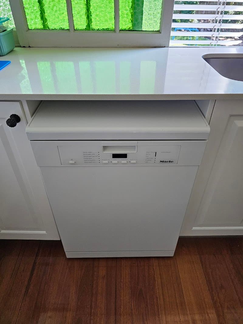 Brisbane Professional Appliance Repairs appliance repair work in Holland Park