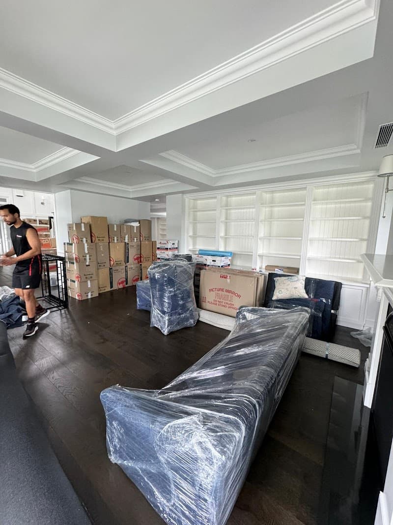 Brisbane Removalists removalist work in Milton