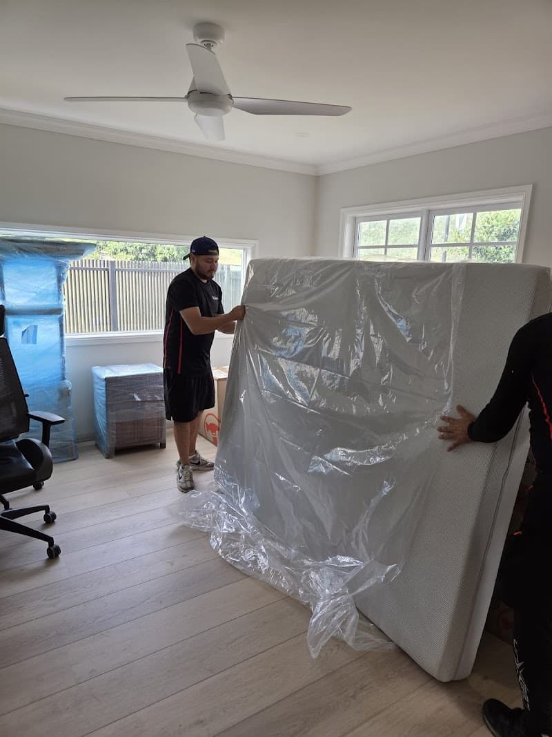 Brisbane Removalists removalist work in Milton