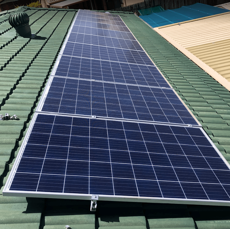 Brisbane Solar Repairs and Solar Hot Water solar panel cleaning work in Kedron