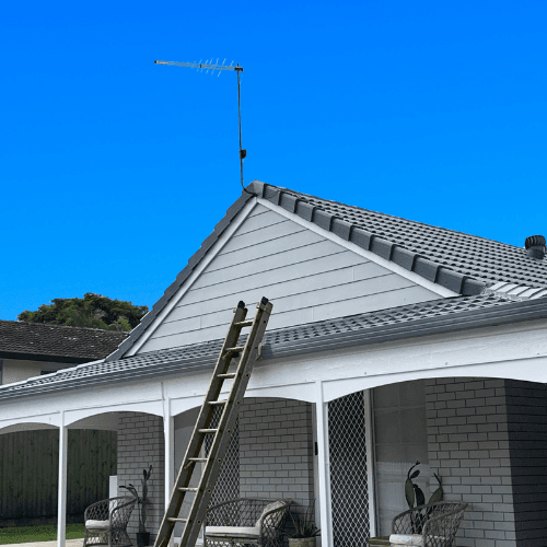 Brisbane Tradies antenna & tv work in Parkinson