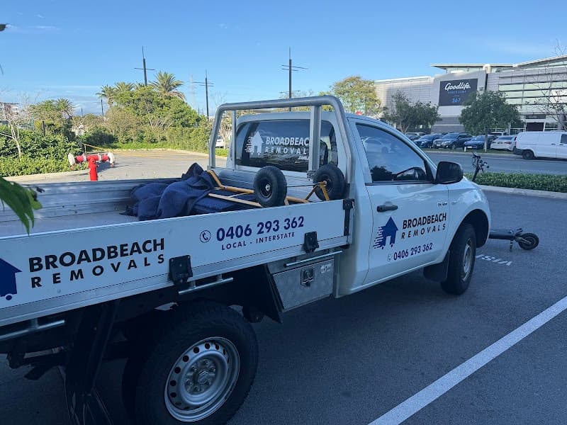 Broadbeach Removals removalist work in Broadbeach