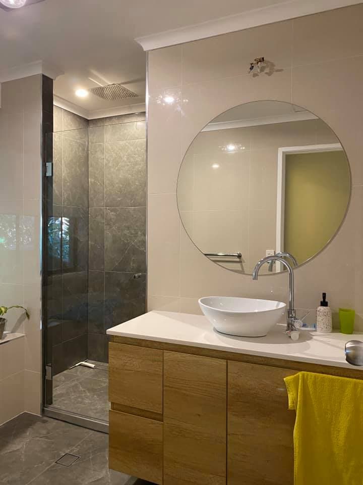 Buderim Glass & Screens glass & glazier work in Kunda Park