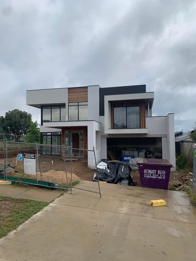 Budget Bins Canberra rubbish removal work in Theodore