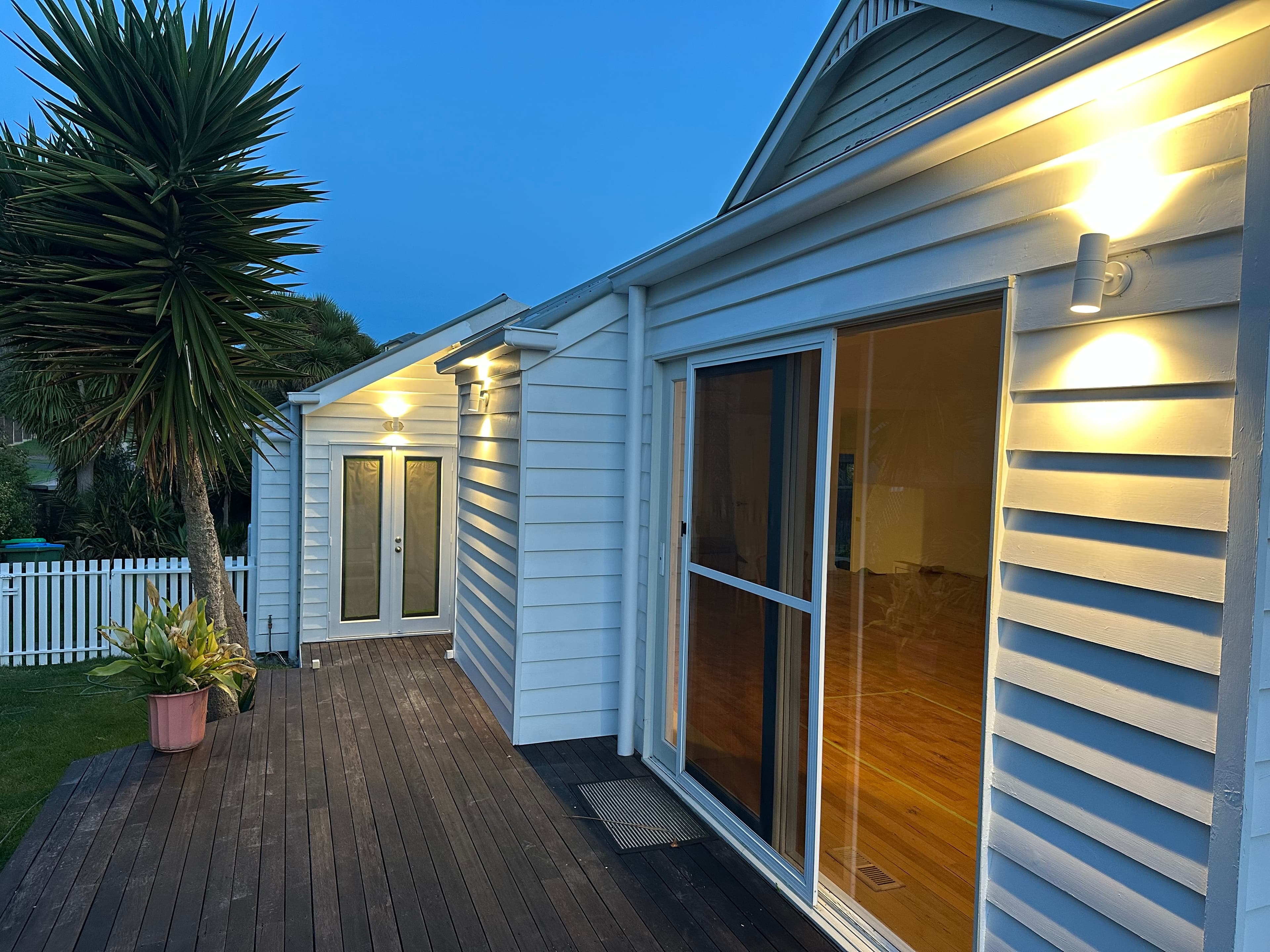 Wilks Electrical Services (vic) electrician work in Frankston South