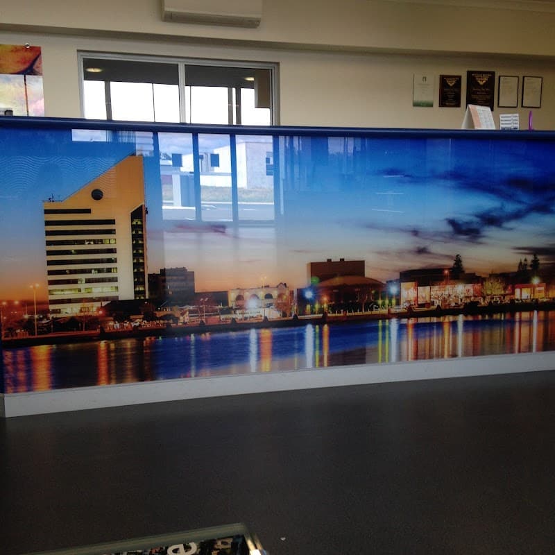 Bunbury City Glass glass & glazier work in Davenport
