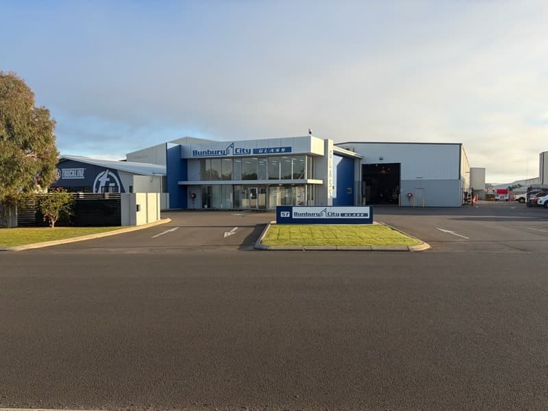 Bunbury City Glass glass & glazier work in Davenport