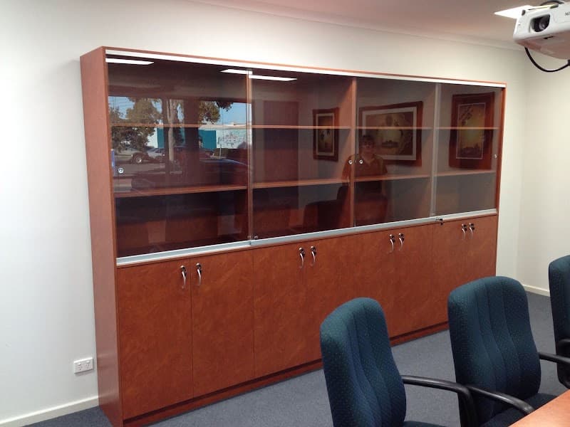 Bunbury Custom Cabinets carpentry work in Davenport