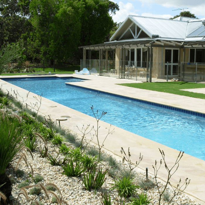 Bunbury Pools pool builder work in Davenport