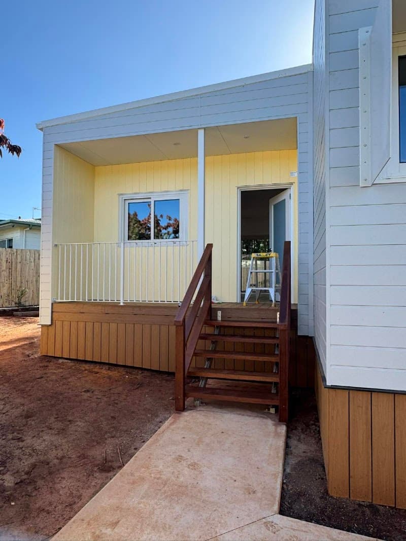 Cairns Painting Contractors painter work in Manunda