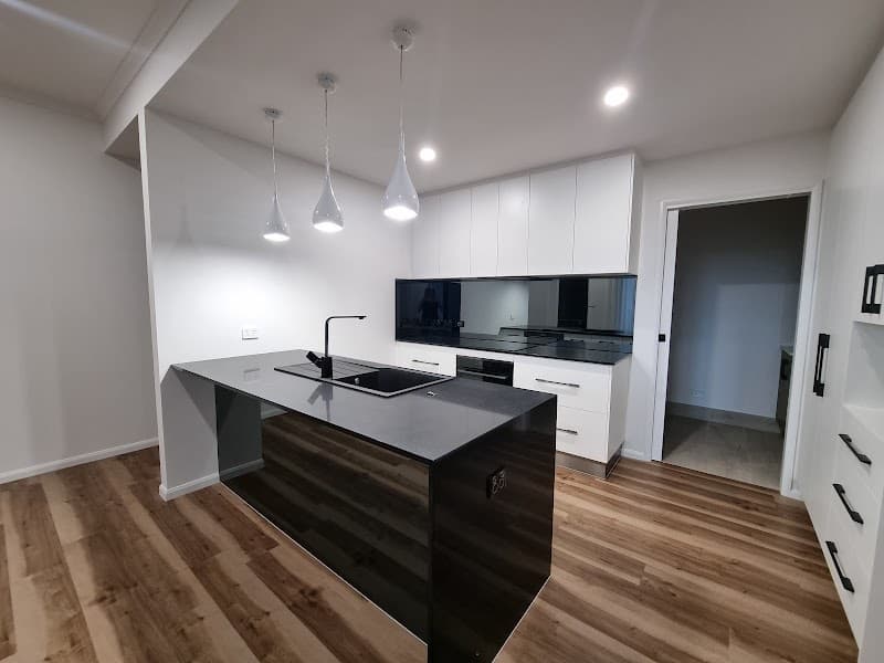 Cairns Painting Contractors painter work in Manunda