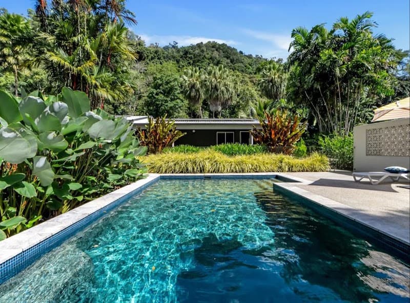 Cairns Pre-Purchase Building Reports and Pest Services pest control work in Brinsmead